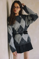 LONG SLEEVE DIAMOND-PATTERNED SWEATER