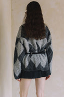 LONG SLEEVE DIAMOND-PATTERNED SWEATER T0007