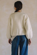 EMBROIDERED FLORAL SWEATER T0010